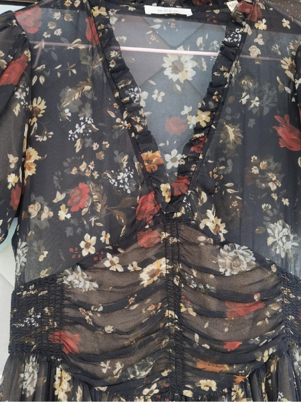 DÔEN
Cenea Dress- Champagne Floral Long Dress - Picture 2 of 6